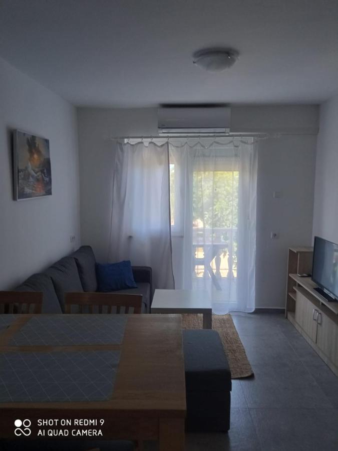 Apartments Max Vir Room photo